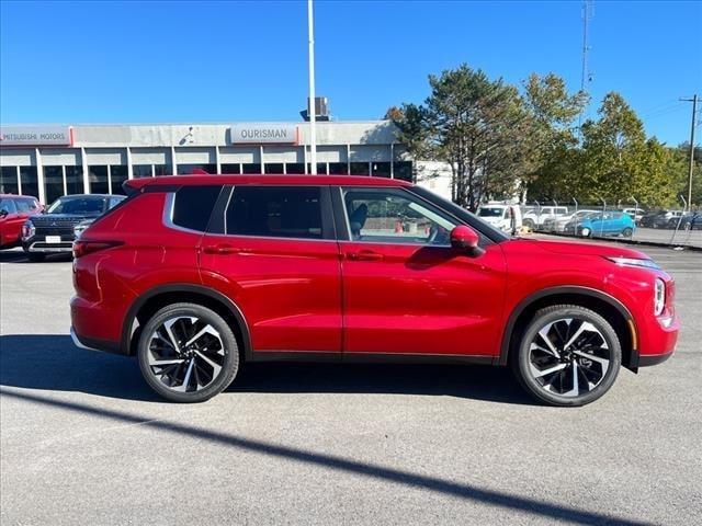 new 2024 Mitsubishi Outlander car, priced at $38,395