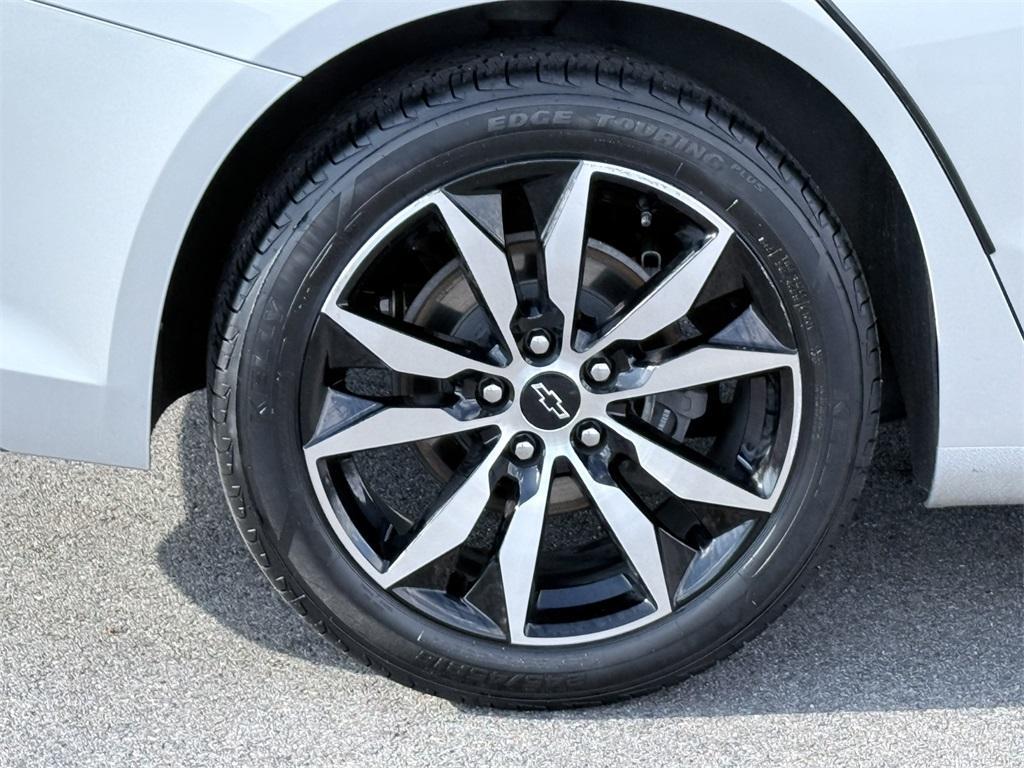 used 2020 Chevrolet Malibu car, priced at $13,500