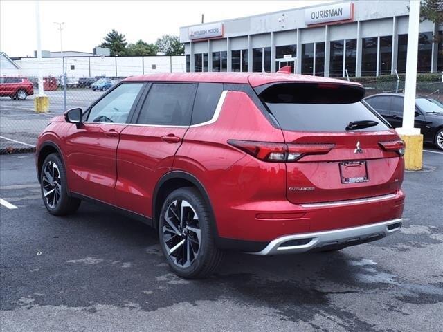 new 2024 Mitsubishi Outlander car, priced at $36,015