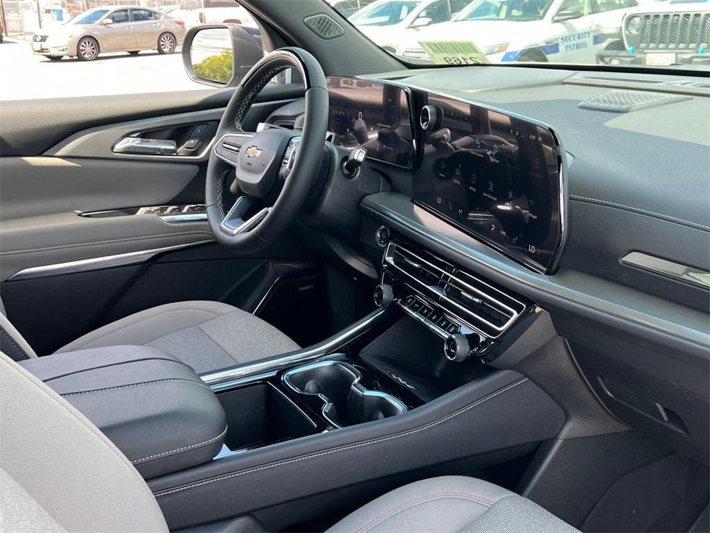 new 2026 Chevrolet Traverse car, priced at $48,155