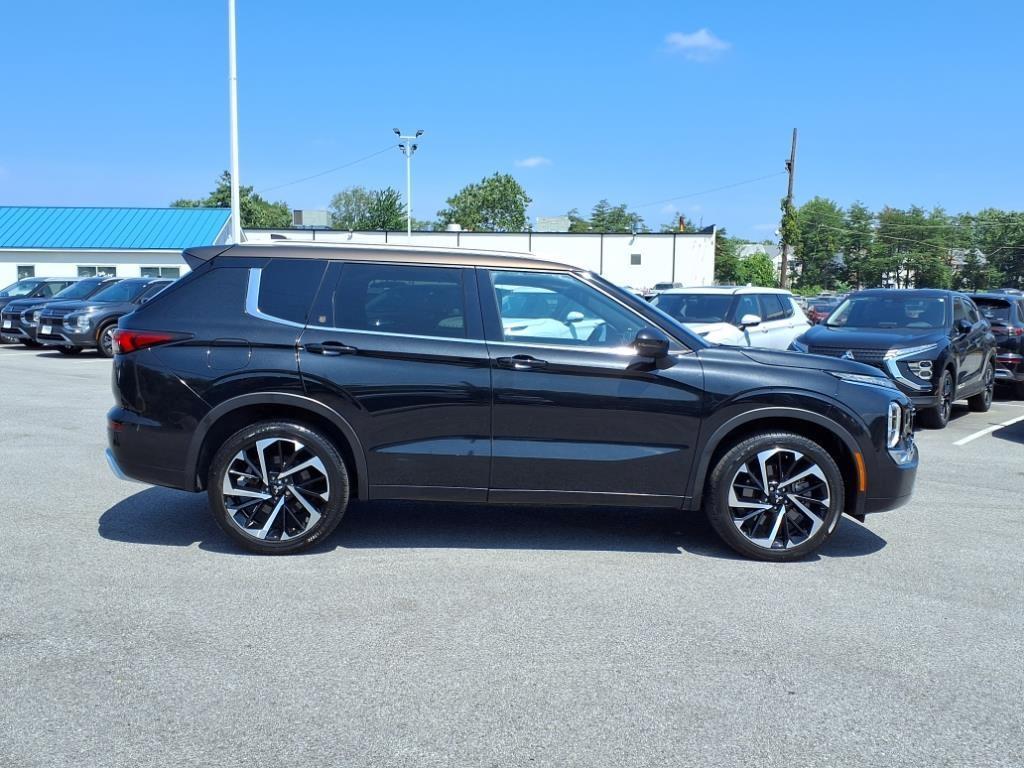 used 2023 Mitsubishi Outlander car, priced at $29,500