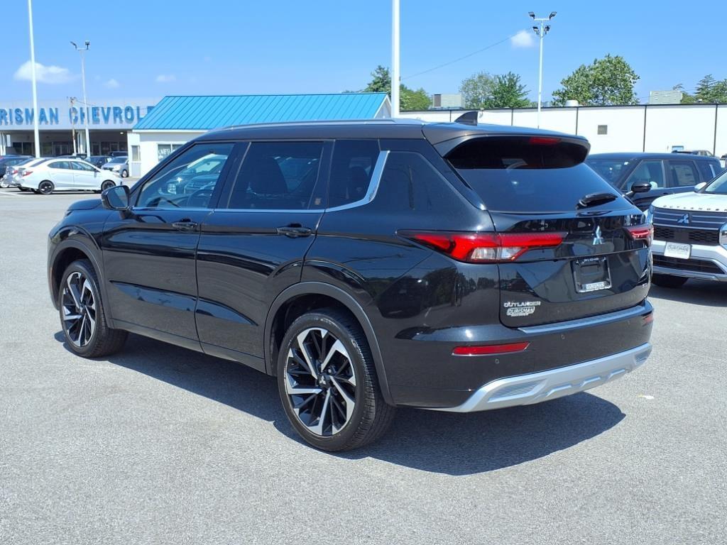 used 2023 Mitsubishi Outlander car, priced at $29,500