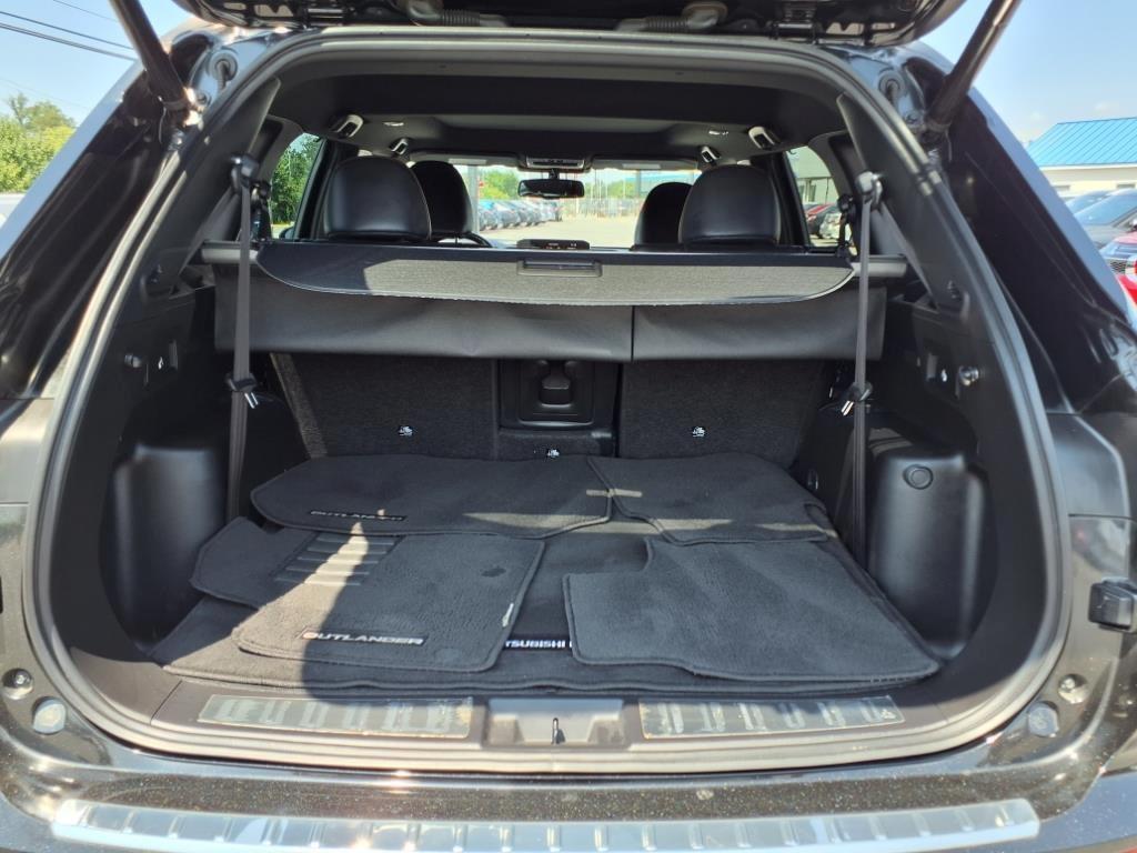 used 2023 Mitsubishi Outlander car, priced at $29,500