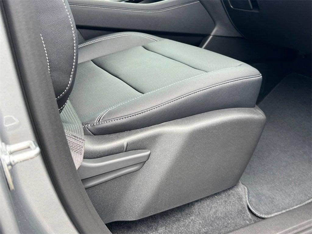 new 2026 Chevrolet Traverse car, priced at $38,195