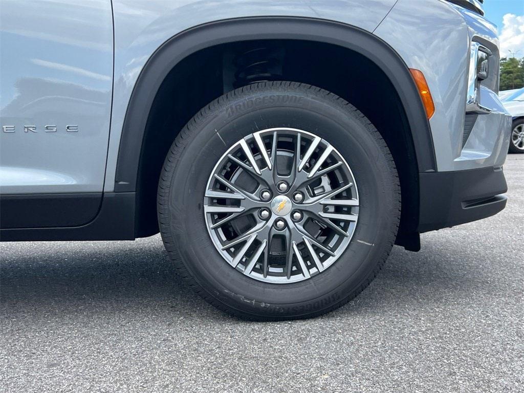 new 2026 Chevrolet Traverse car, priced at $38,195