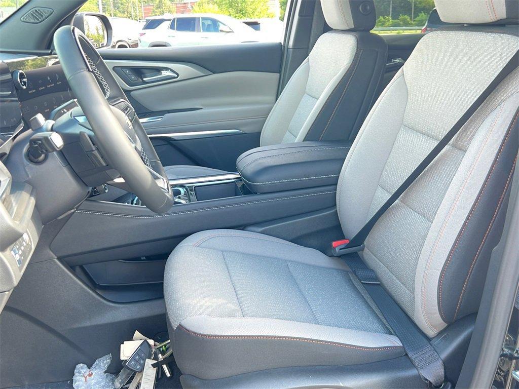 new 2026 Chevrolet Traverse car, priced at $45,655