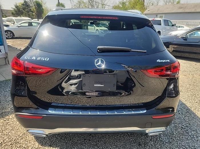 used 2021 Mercedes-Benz GLA 250 car, priced at $27,900