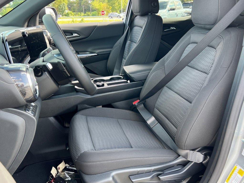 new 2026 Chevrolet Equinox car, priced at $25,995