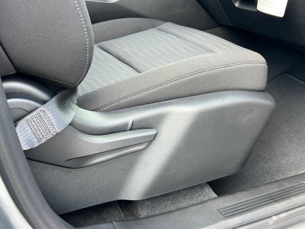 new 2026 Chevrolet Equinox car, priced at $25,995