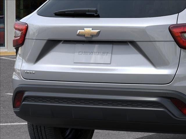 new 2025 Chevrolet Trax car, priced at $21,995