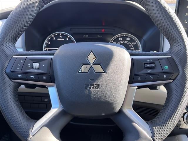 new 2025 Mitsubishi Outlander car, priced at $37,260