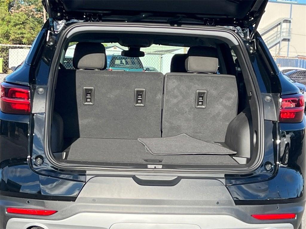 new 2025 Chevrolet Blazer car, priced at $32,080