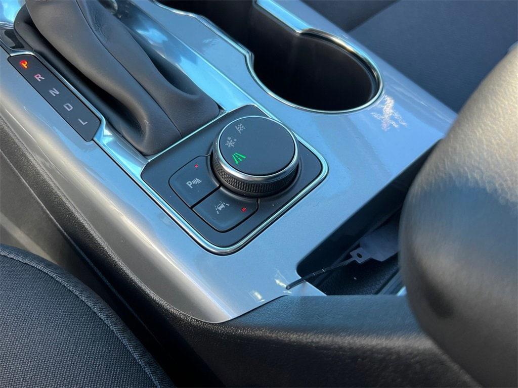 new 2025 Chevrolet Blazer car, priced at $32,080