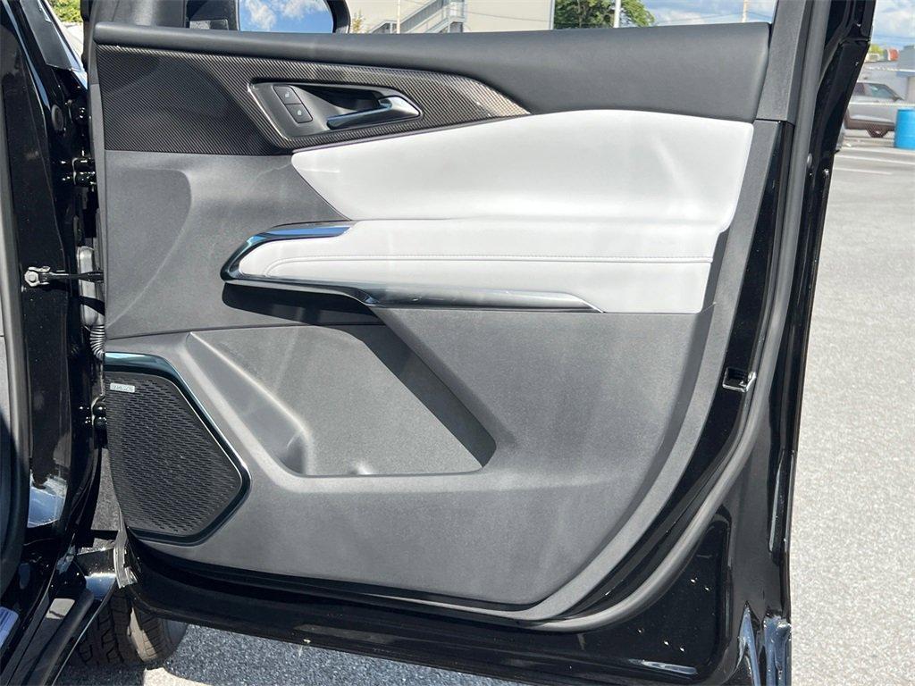 new 2026 Chevrolet Traverse car, priced at $56,295