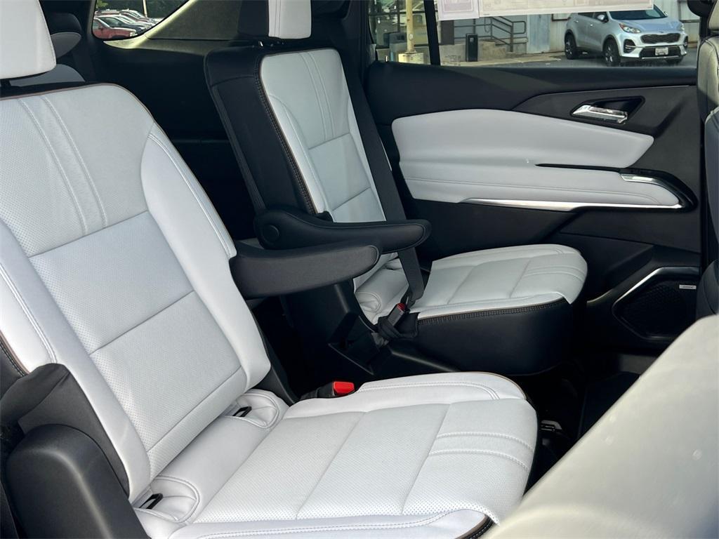 new 2026 Chevrolet Traverse car, priced at $58,195