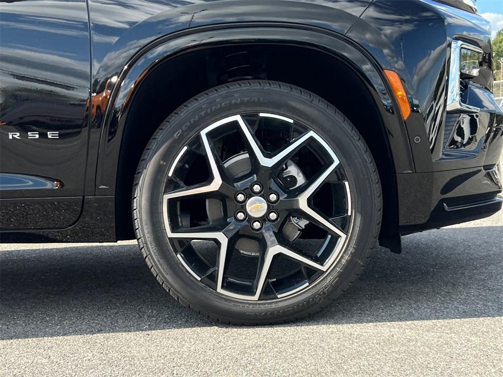 new 2026 Chevrolet Traverse car, priced at $58,195