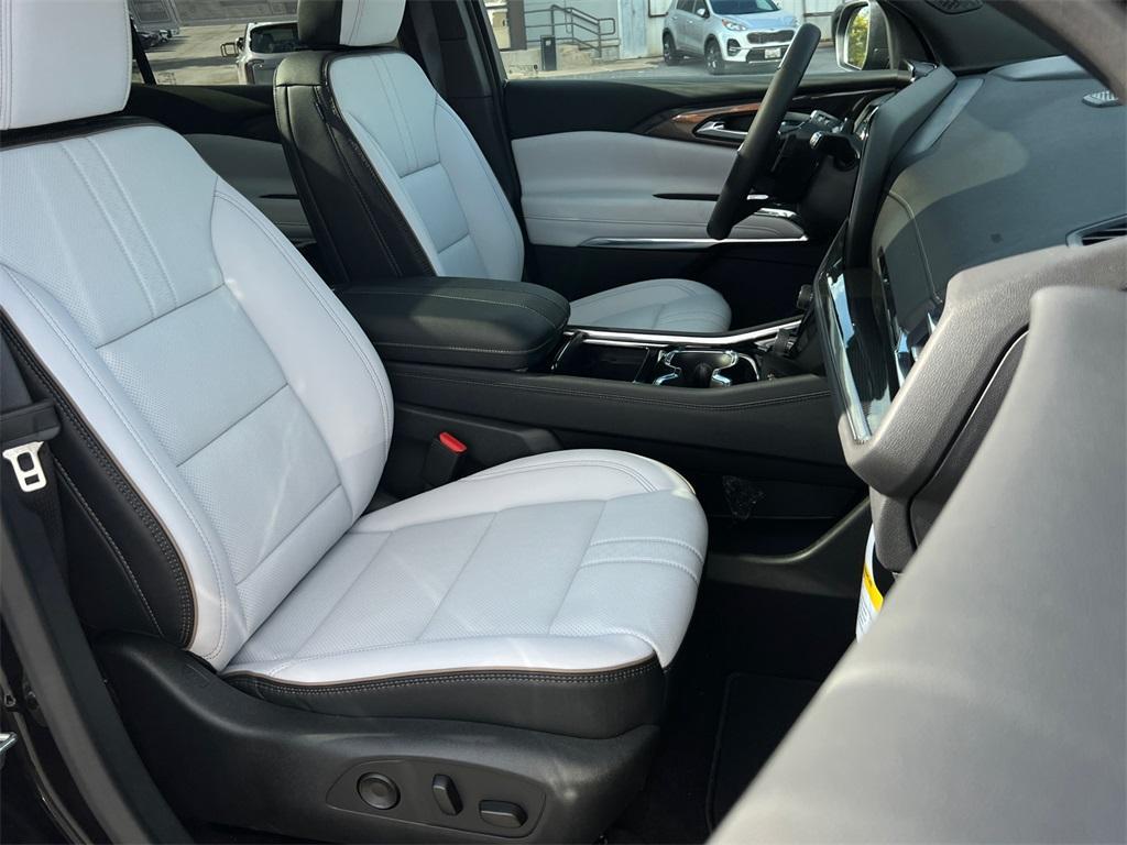 new 2026 Chevrolet Traverse car, priced at $58,195