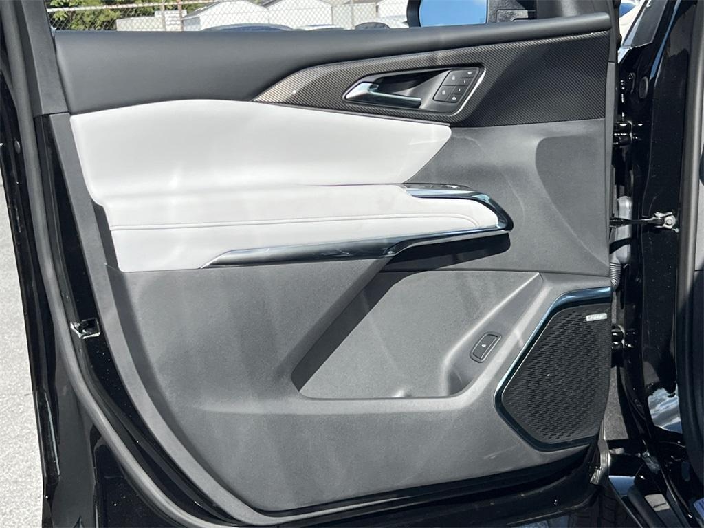 new 2026 Chevrolet Traverse car, priced at $58,195