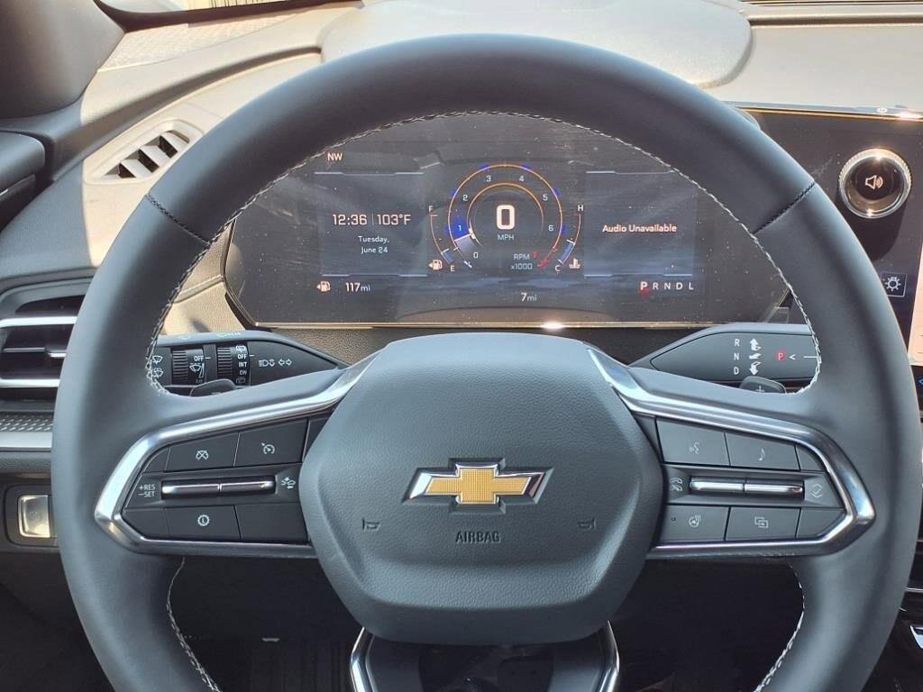 new 2025 Chevrolet Traverse car, priced at $39,995