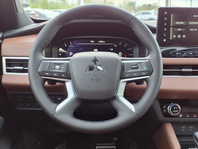 new 2025 Mitsubishi Outlander car, priced at $45,930