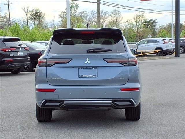 new 2025 Mitsubishi Outlander car, priced at $45,930