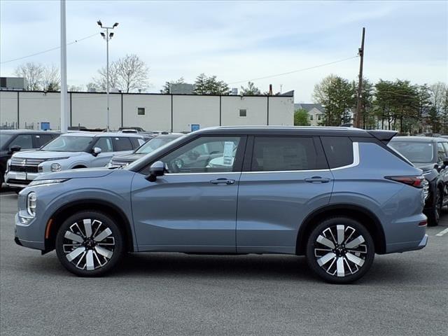 new 2025 Mitsubishi Outlander car, priced at $45,930