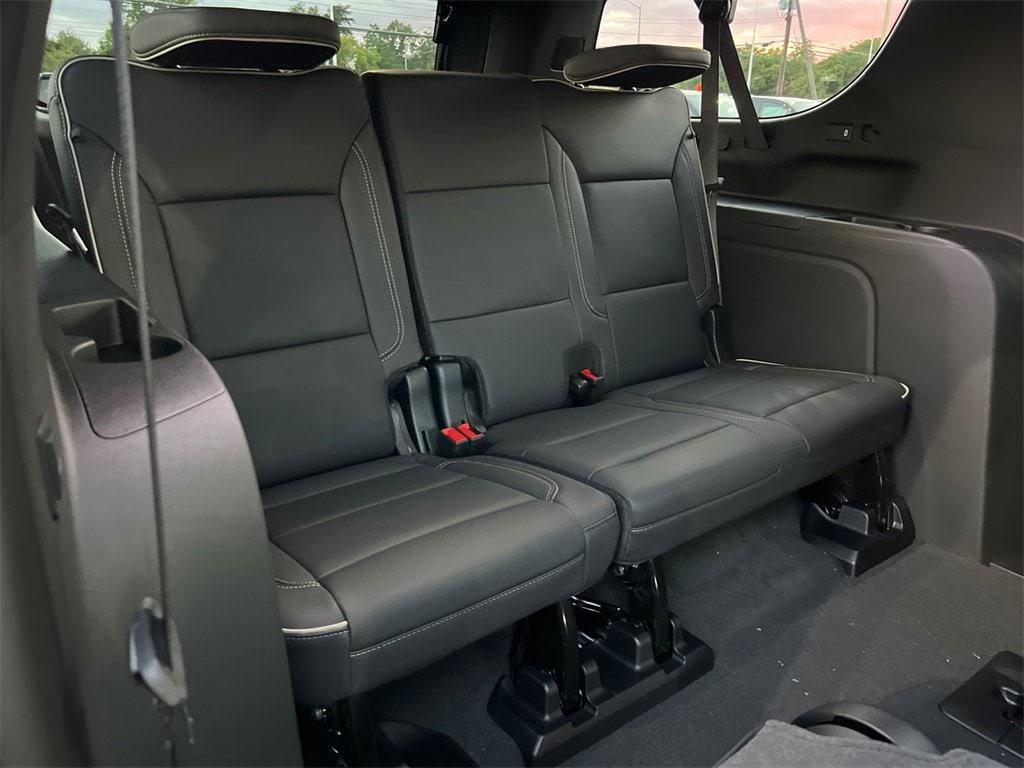 new 2025 Chevrolet Suburban car, priced at $75,695
