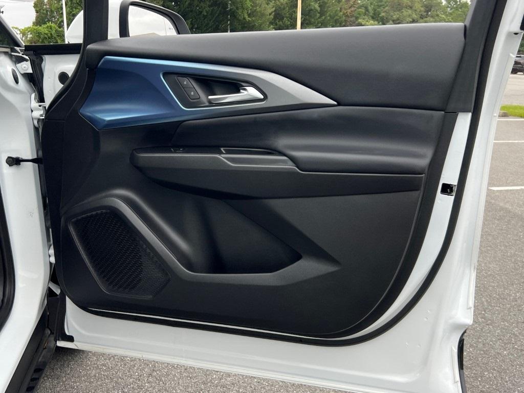 used 2025 Chevrolet Equinox EV car, priced at $24,000
