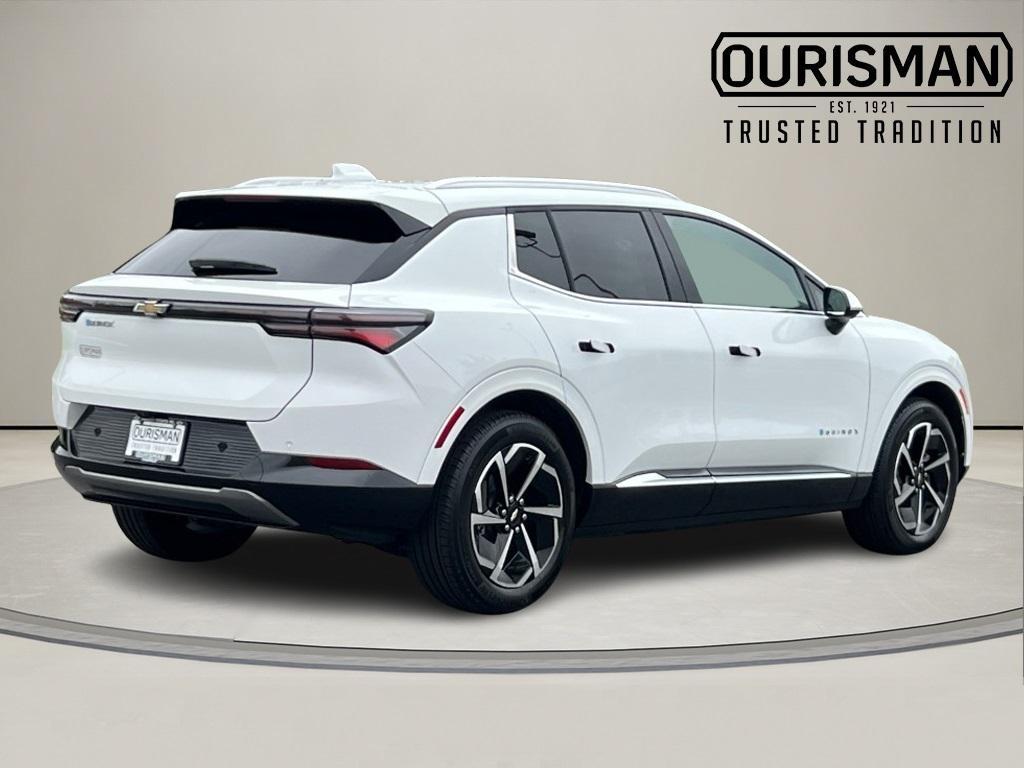 used 2025 Chevrolet Equinox EV car, priced at $24,000