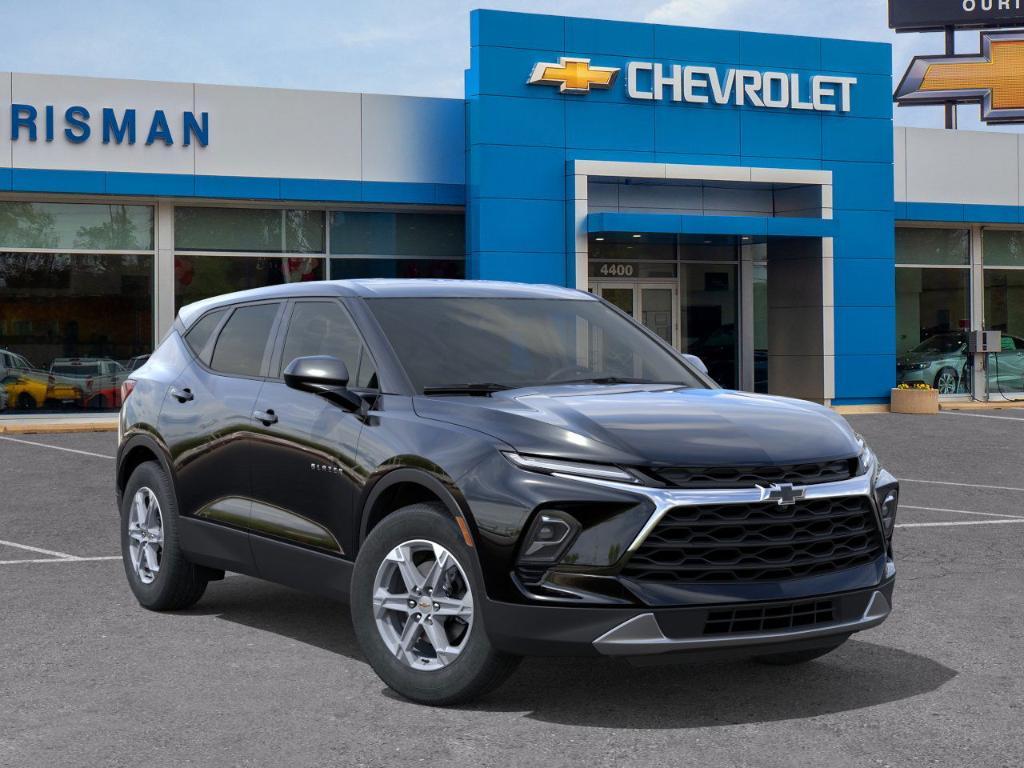 new 2025 Chevrolet Blazer car