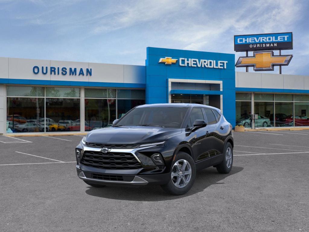 new 2025 Chevrolet Blazer car