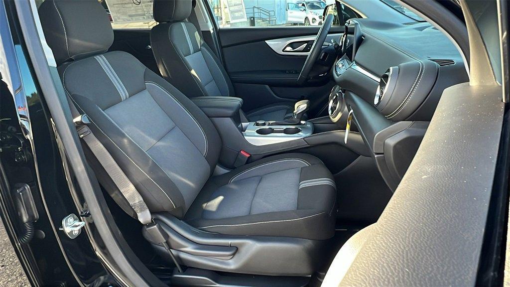 new 2025 Chevrolet Blazer car, priced at $34,110