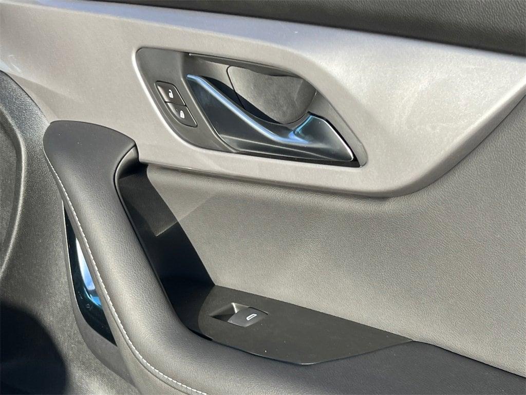new 2025 Chevrolet Blazer car, priced at $34,110