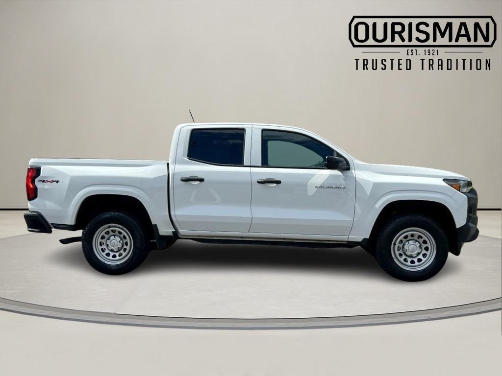 used 2024 Chevrolet Colorado car, priced at $30,800