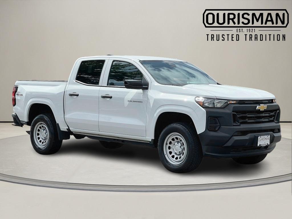 used 2024 Chevrolet Colorado car, priced at $30,965