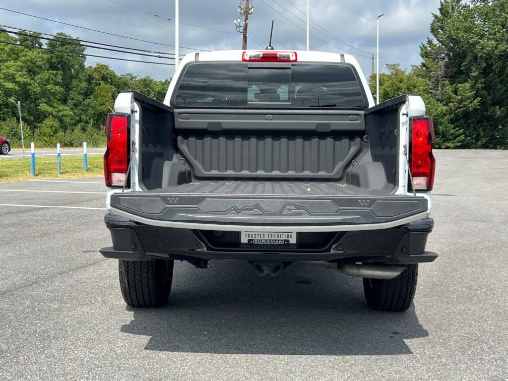 used 2024 Chevrolet Colorado car, priced at $30,800