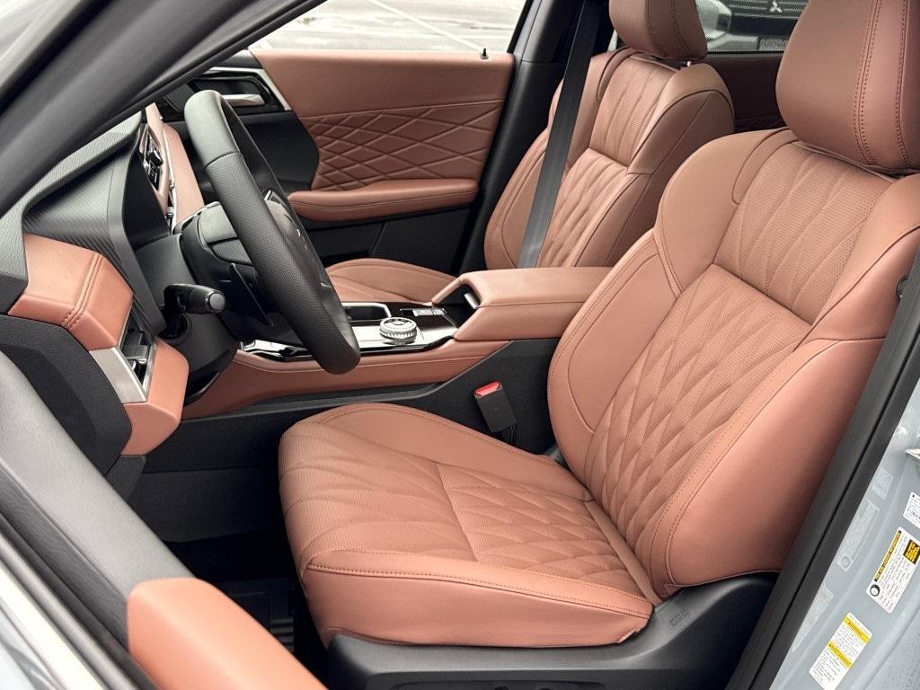 new 2025 Mitsubishi Outlander car, priced at $46,310