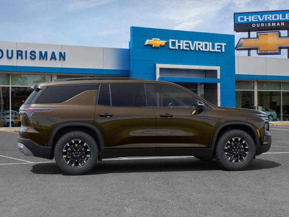 new 2025 Chevrolet Traverse car