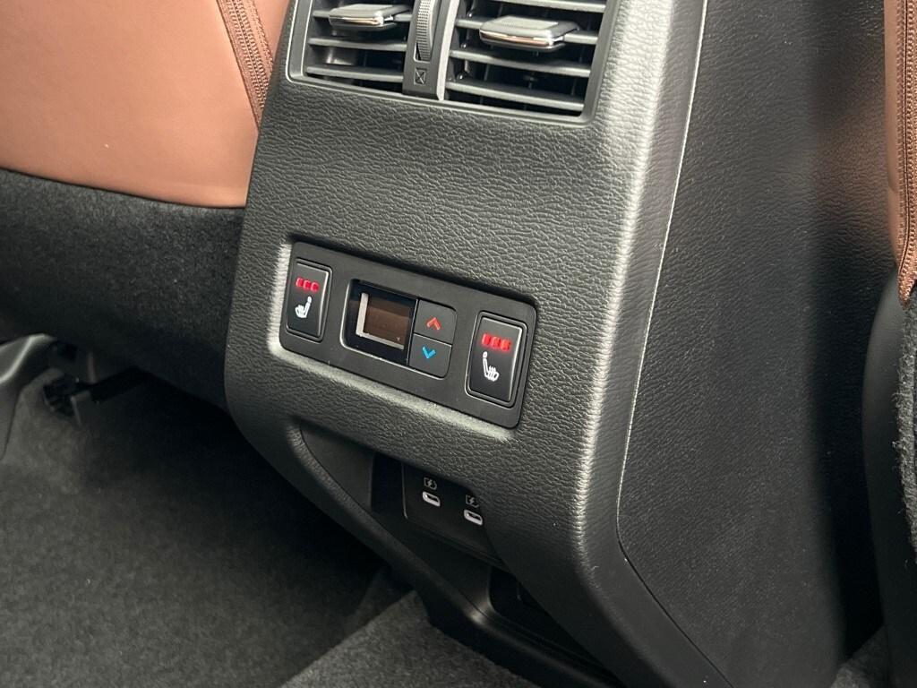 new 2025 Mitsubishi Outlander car, priced at $47,050