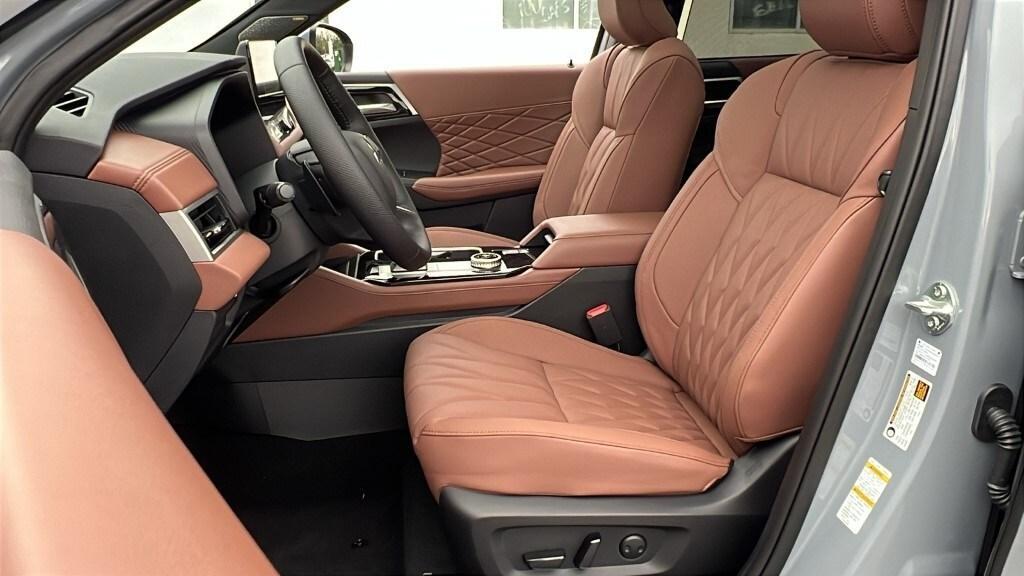 new 2025 Mitsubishi Outlander car, priced at $47,050