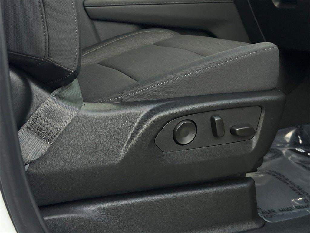 new 2025 Chevrolet Suburban car, priced at $58,595