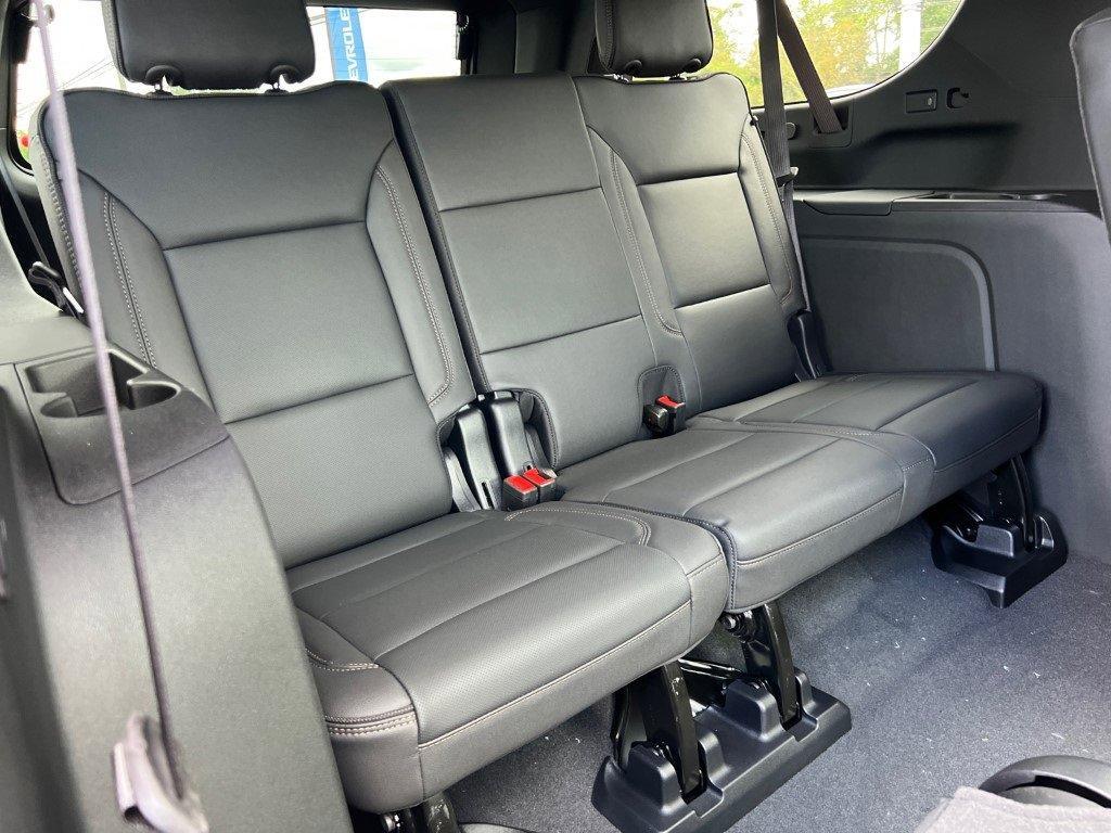 new 2025 Chevrolet Suburban car, priced at $83,880