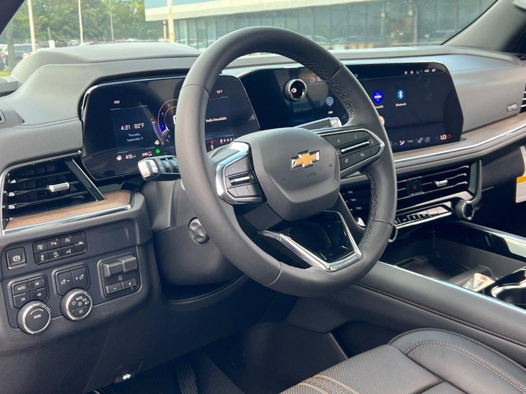 new 2025 Chevrolet Suburban car, priced at $83,880