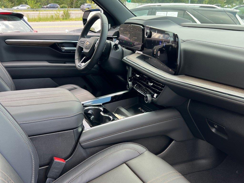 new 2025 Chevrolet Suburban car, priced at $83,880