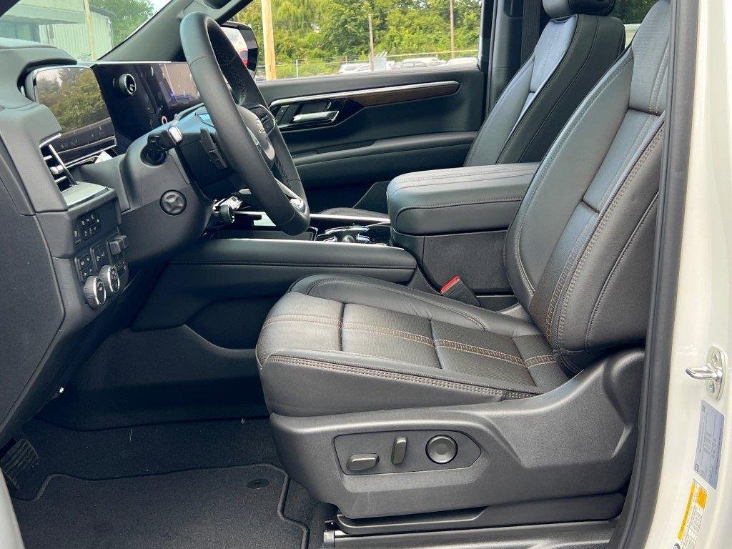 new 2025 Chevrolet Suburban car, priced at $83,880