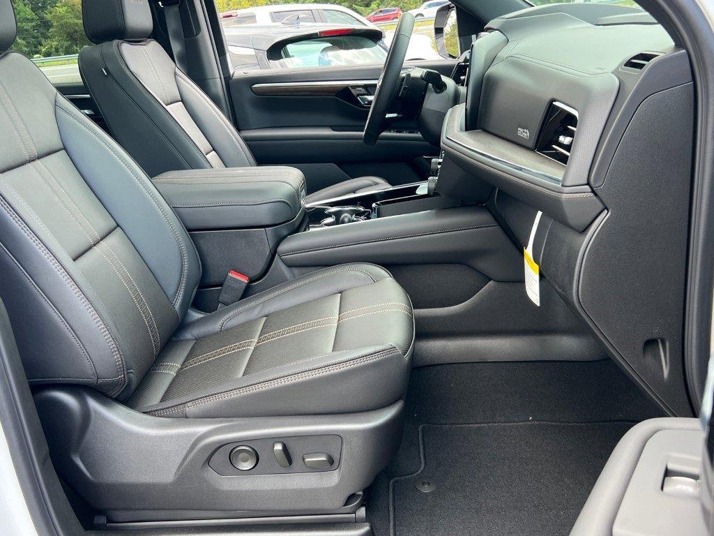 new 2025 Chevrolet Suburban car, priced at $83,880