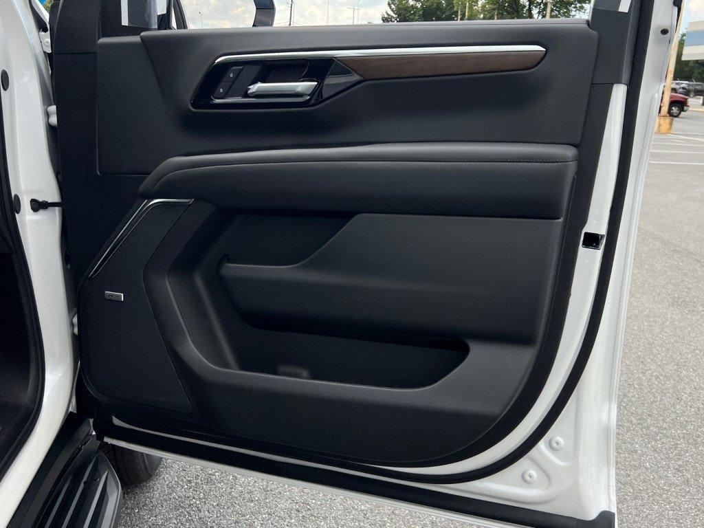 new 2025 Chevrolet Suburban car, priced at $83,880