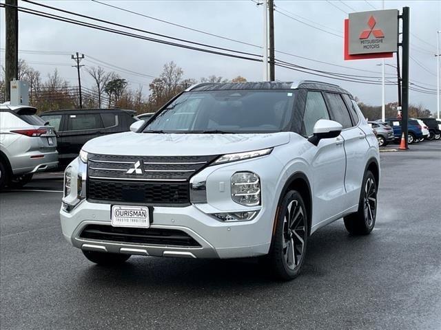 new 2024 Mitsubishi Outlander car, priced at $42,470