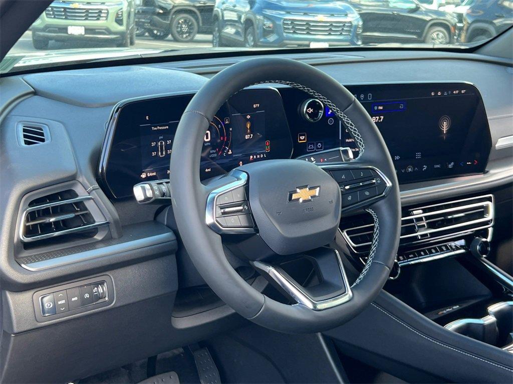new 2026 Chevrolet Traverse car, priced at $39,920