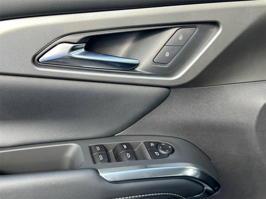 new 2026 Chevrolet Traverse car, priced at $39,920